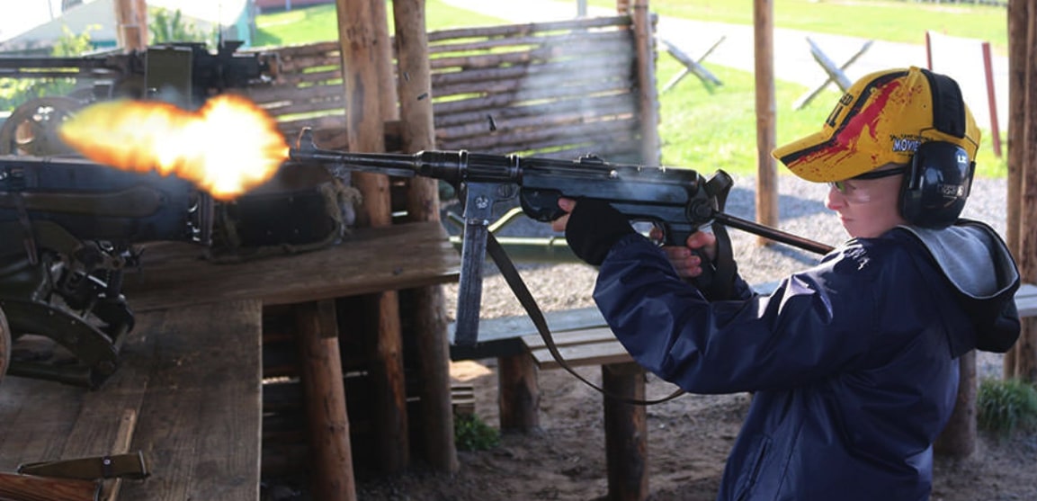 Shooting from MP40 during Stalin Line Tour